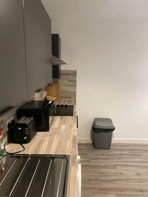 Modern 2 Bedroom City Apartment Glasgow Exterior photo